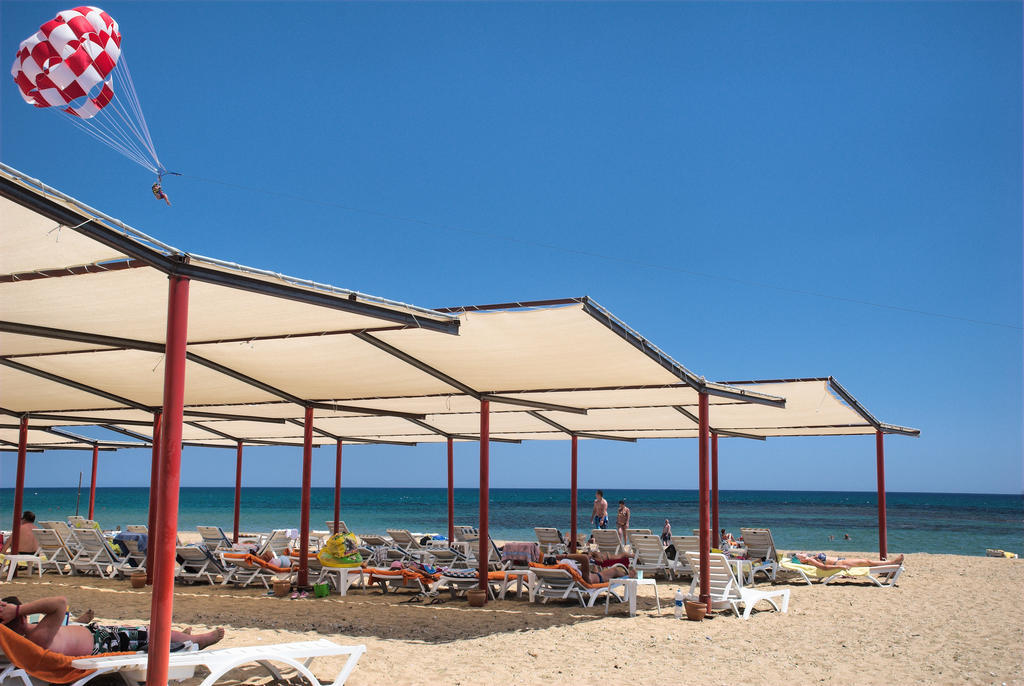 Ramada Resort Side Exterior photo